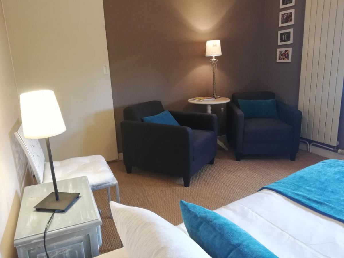 La Breille-les-Pins Logis Hotel Restaurant L'Oree Des Bois מראה חיצוני תמונה