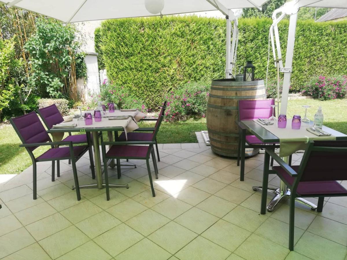 La Breille-les-Pins Logis Hotel Restaurant L'Oree Des Bois מראה חיצוני תמונה